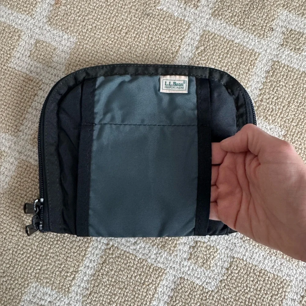 LL Bean Travel Electronics Organizer Tech Pouch Zip Gear Case Black Gray O/S